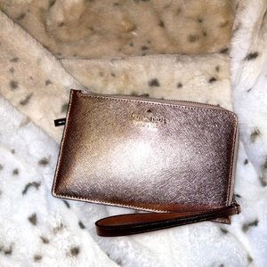 KATE SPADE ♠️ L-ZIP WRISTLET METALLIC BLUSH NWT